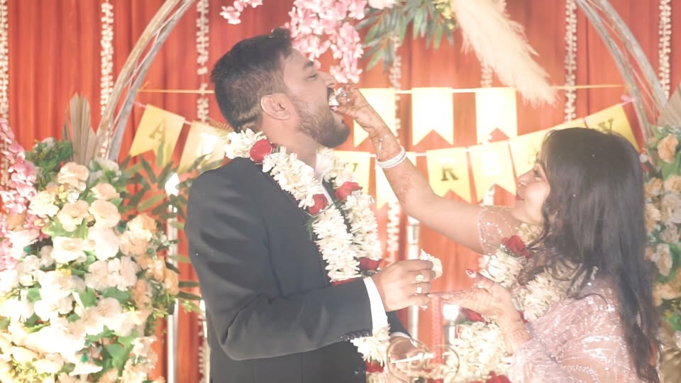 Cinematic wedding reel by Think Idea, Raiganj